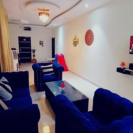 Atulyam Stays Sushant Golf City Lucknow Bagian luar foto