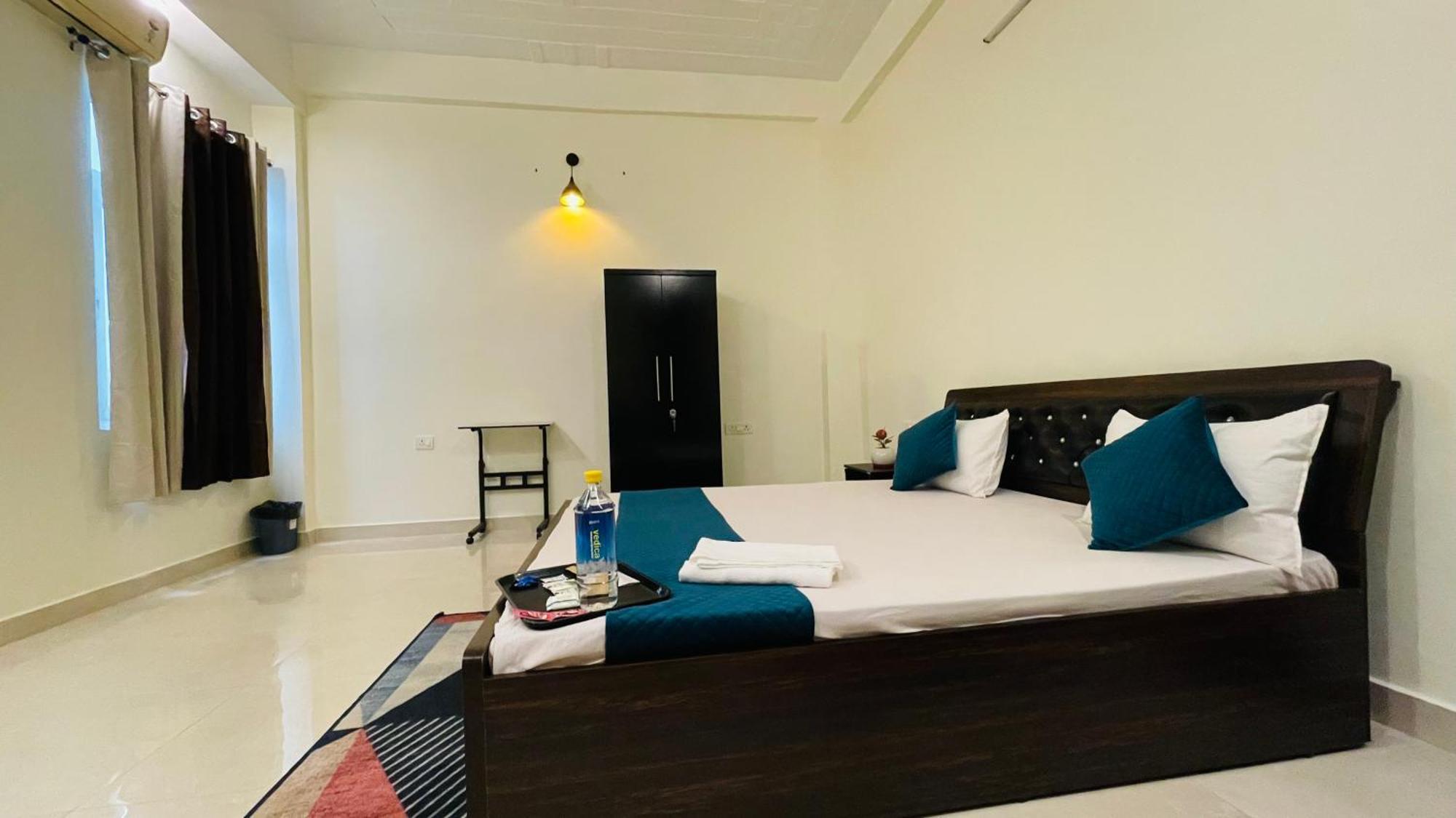Atulyam Stays Sushant Golf City Lucknow Bagian luar foto