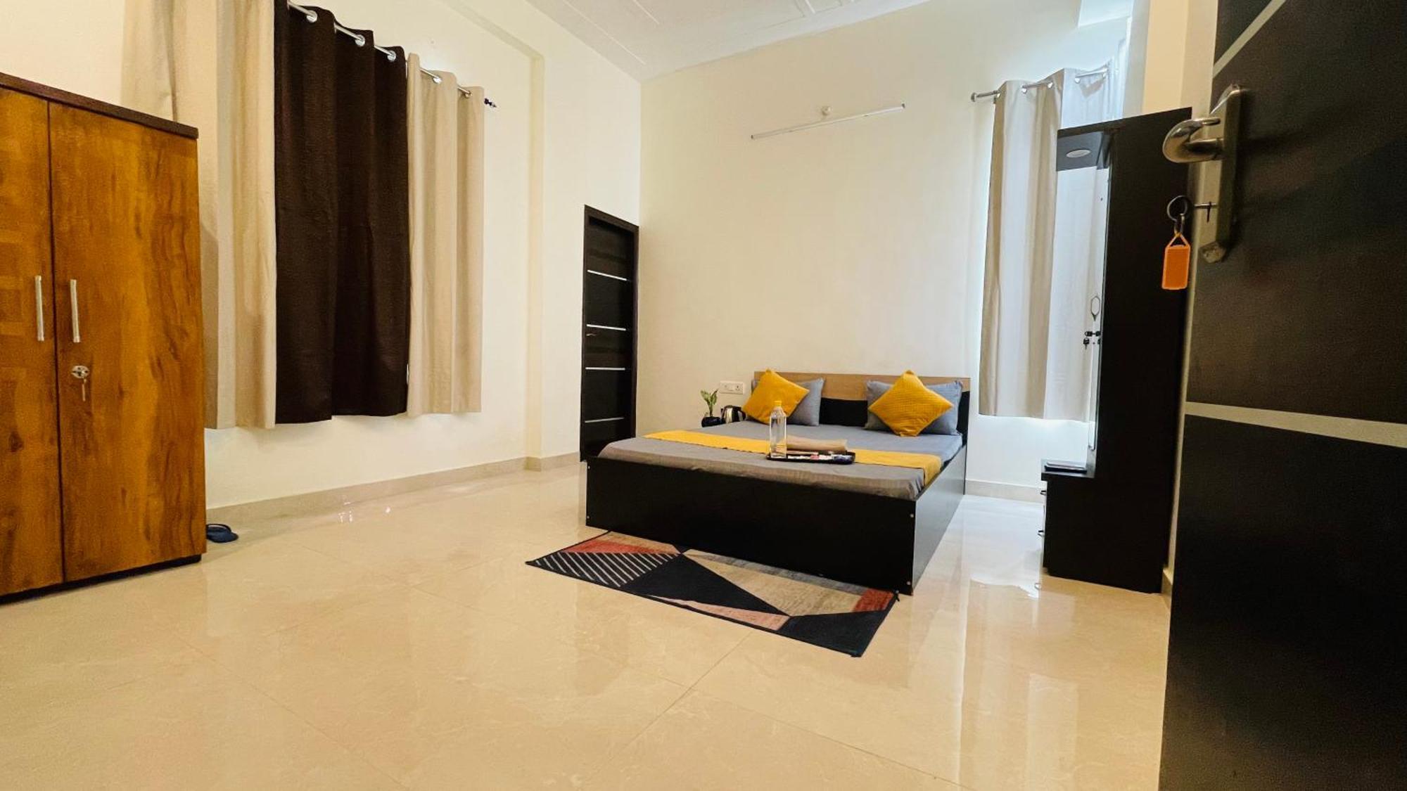 Atulyam Stays Sushant Golf City Lucknow Bagian luar foto