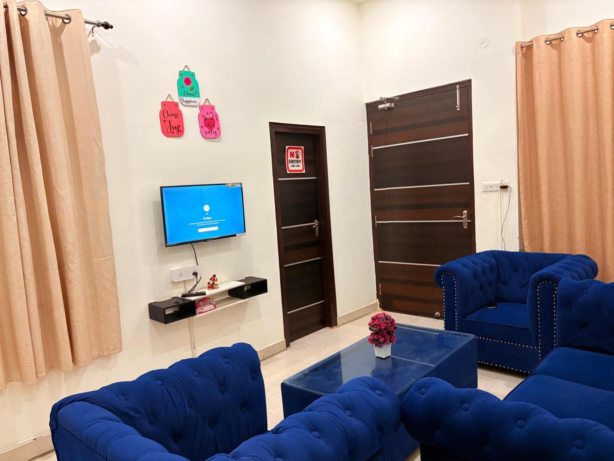 Atulyam Stays Sushant Golf City Lucknow Bagian luar foto