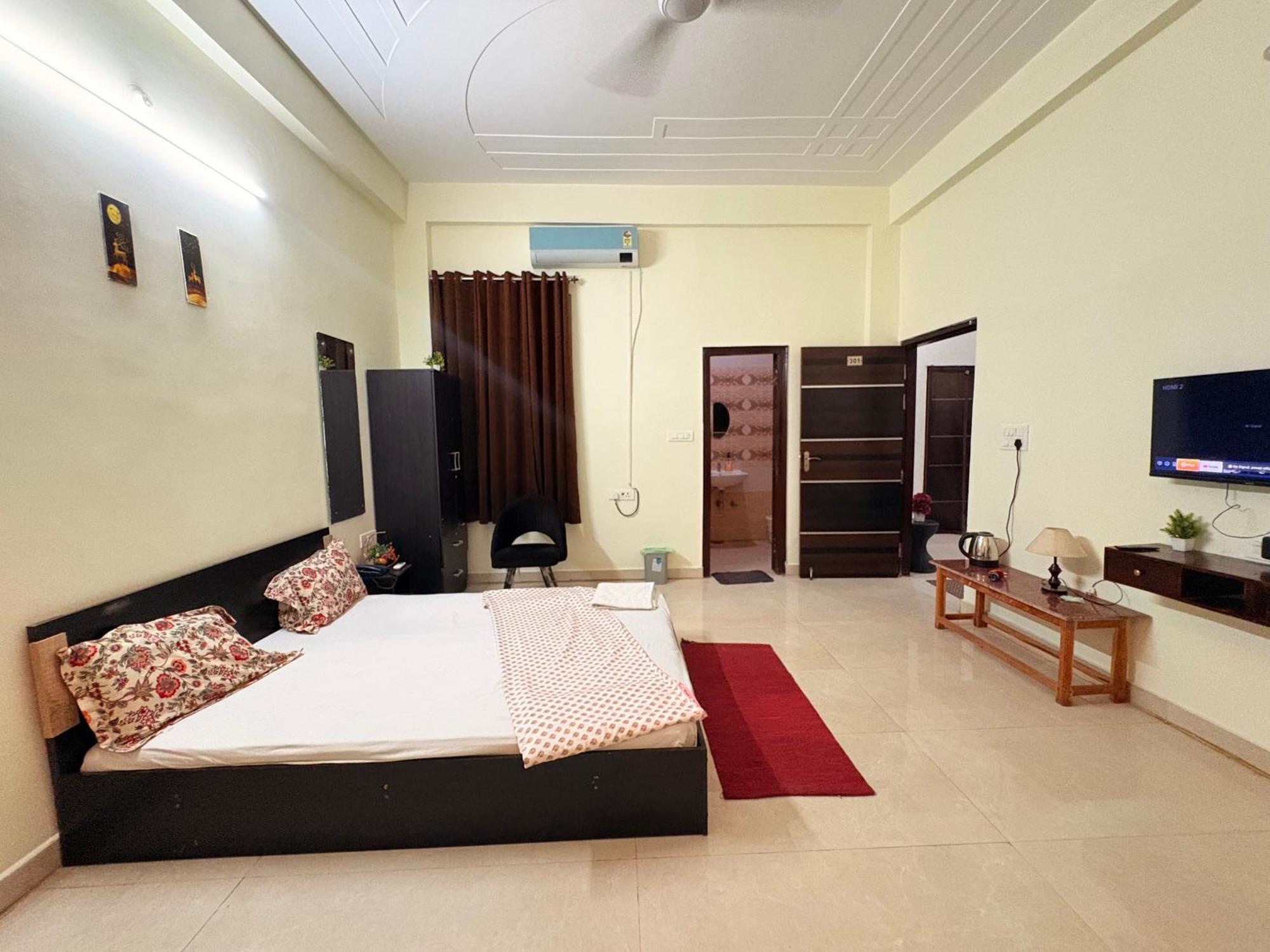Atulyam Stays Sushant Golf City Lucknow Bagian luar foto